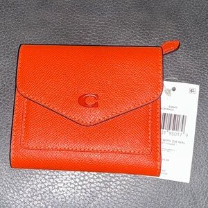 Coach wallet sun orange  wyn small wallet new with tags